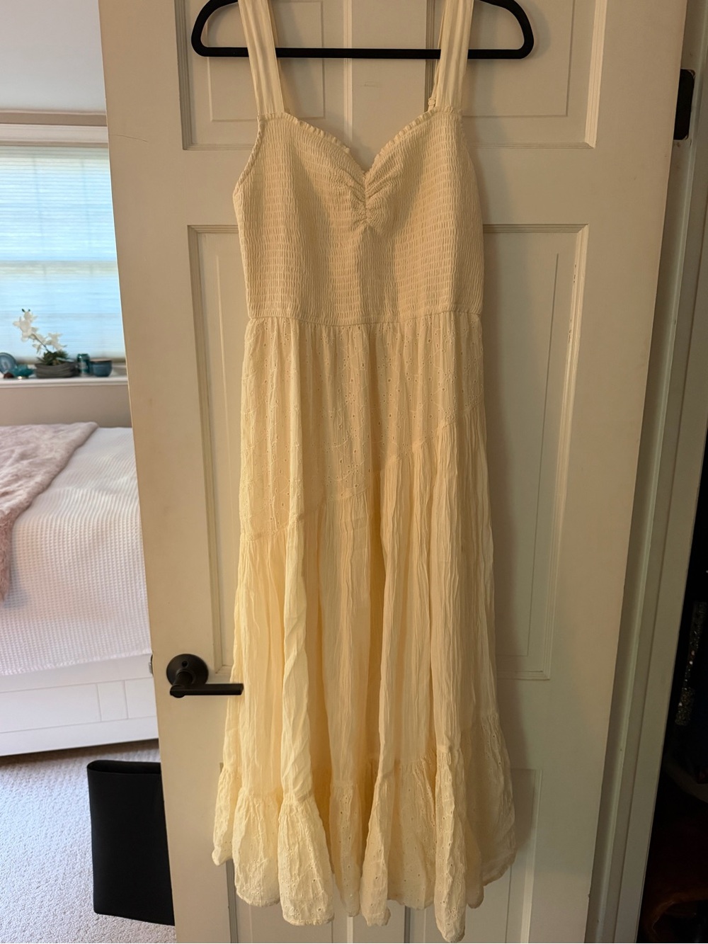 American Eagle Outfitters Light Cream Tiered Maxi Dress